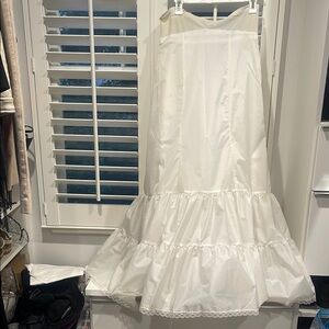White Tiered Petticoat Skirt - Classic Underskirt